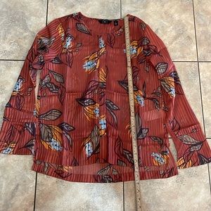 G for Guliano woman’s blouse